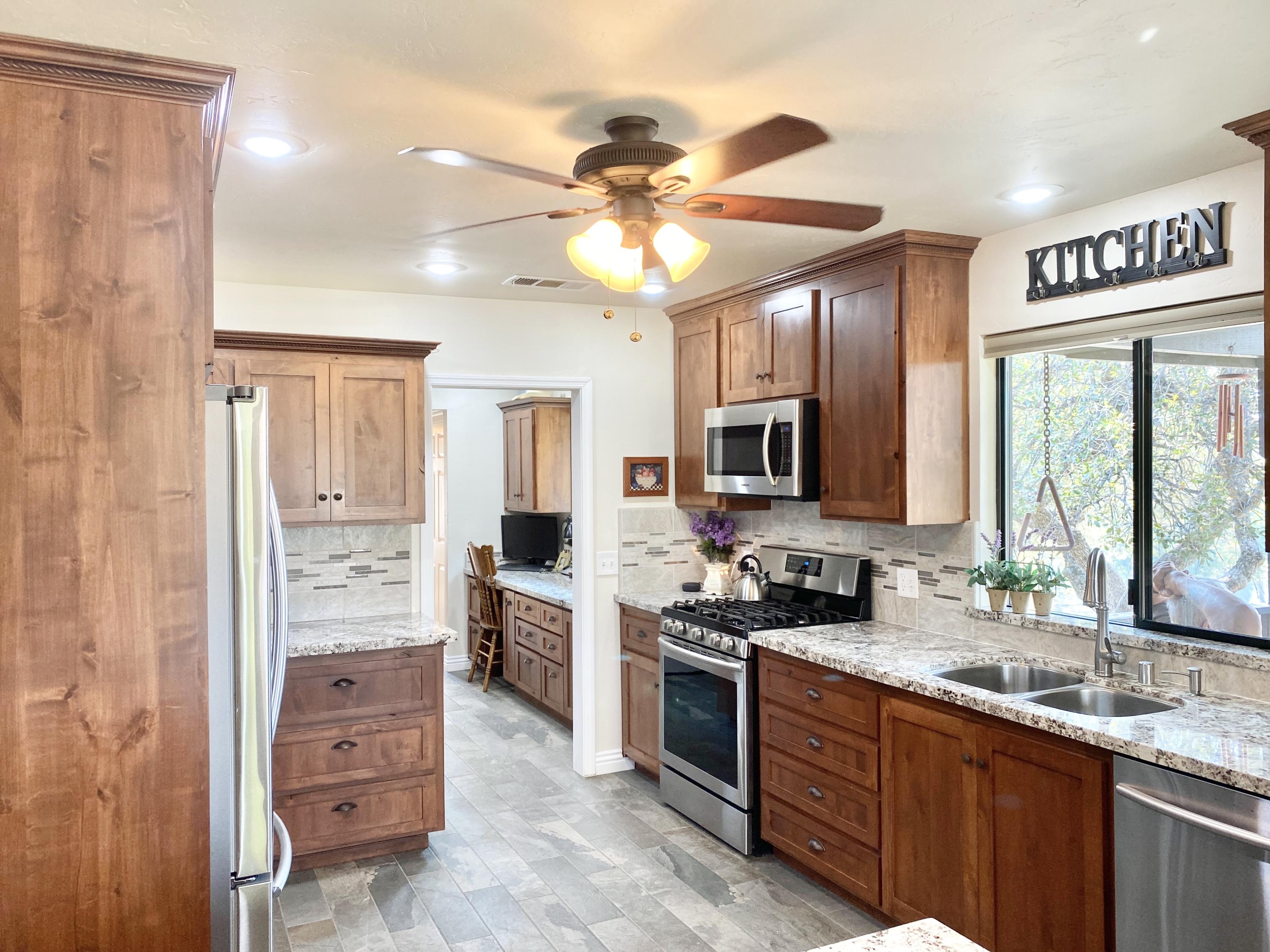 43086 Balch Park Road Springville, CA 93265 - Photo 15 of 43 9C7E532C-89CA-45E0-A5DA-ABB69092F9BD