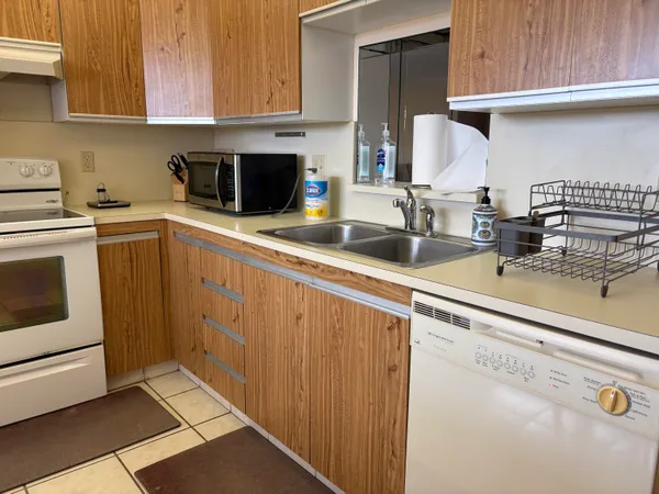 $1,600 | 2202 Lucaya Bend, Unit G4, Coconut Creek, FL 33066