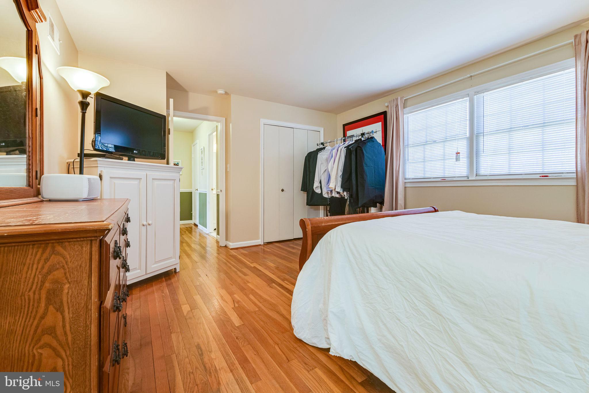 6903 Huntsman Boulevard Springfield, VA 22153 - Photo 16 of 34 Master Bedroom