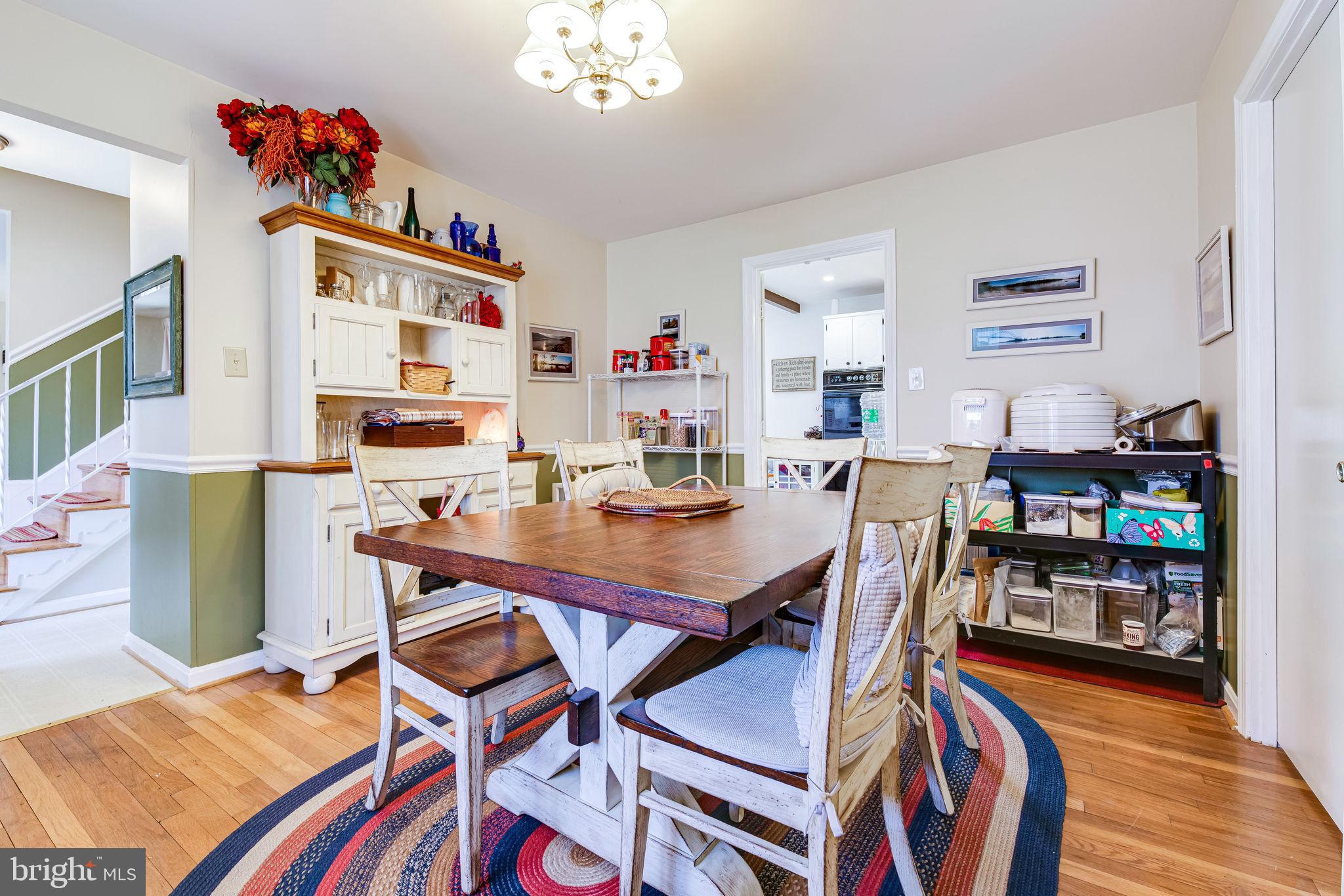 6903 Huntsman Boulevard Springfield, VA 22153 - Photo 6 of 34 Dinning Room