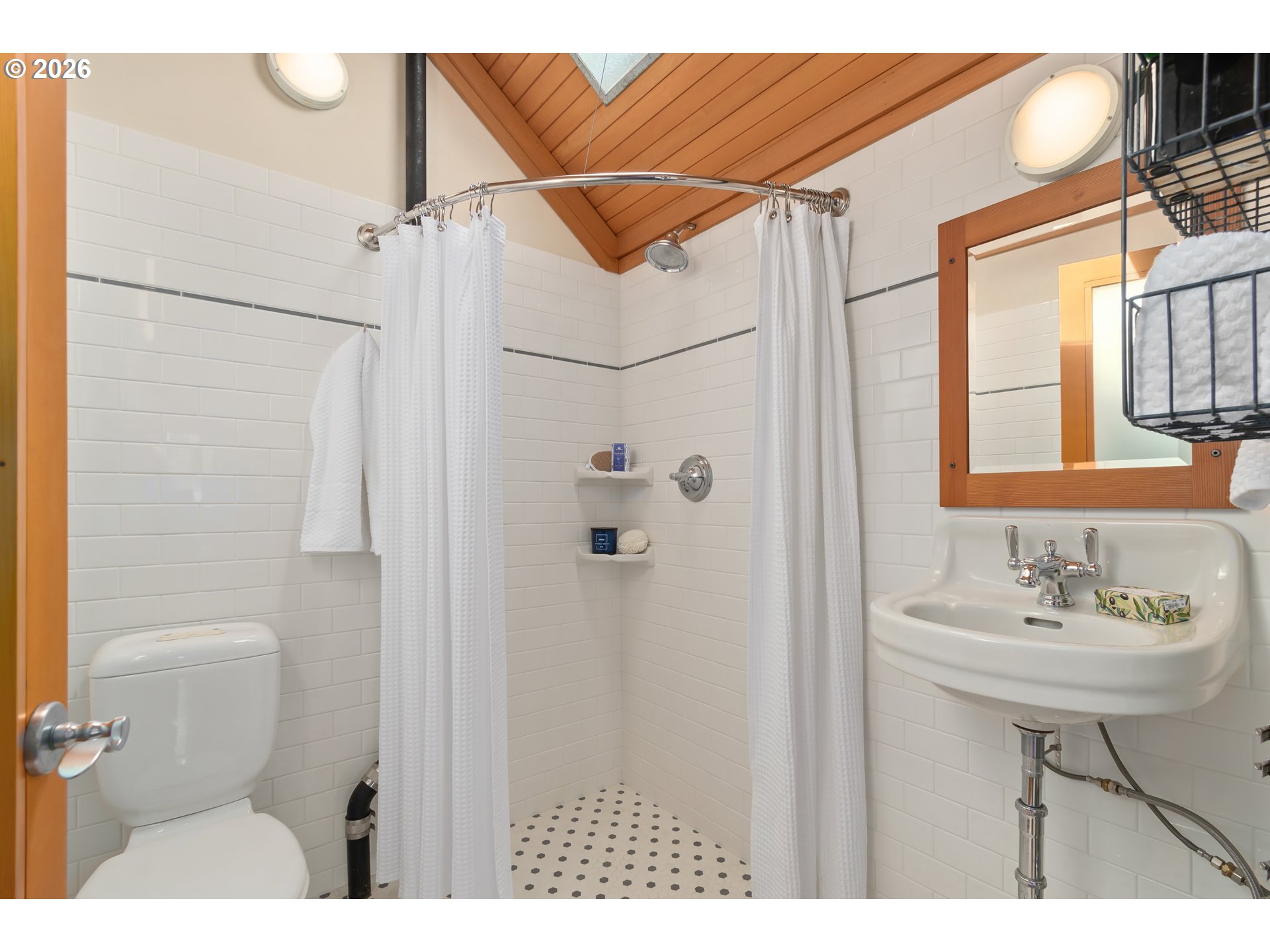 321 Mill Street, Unit 4 Eugene, OR 97401 - Photo 35 of 47