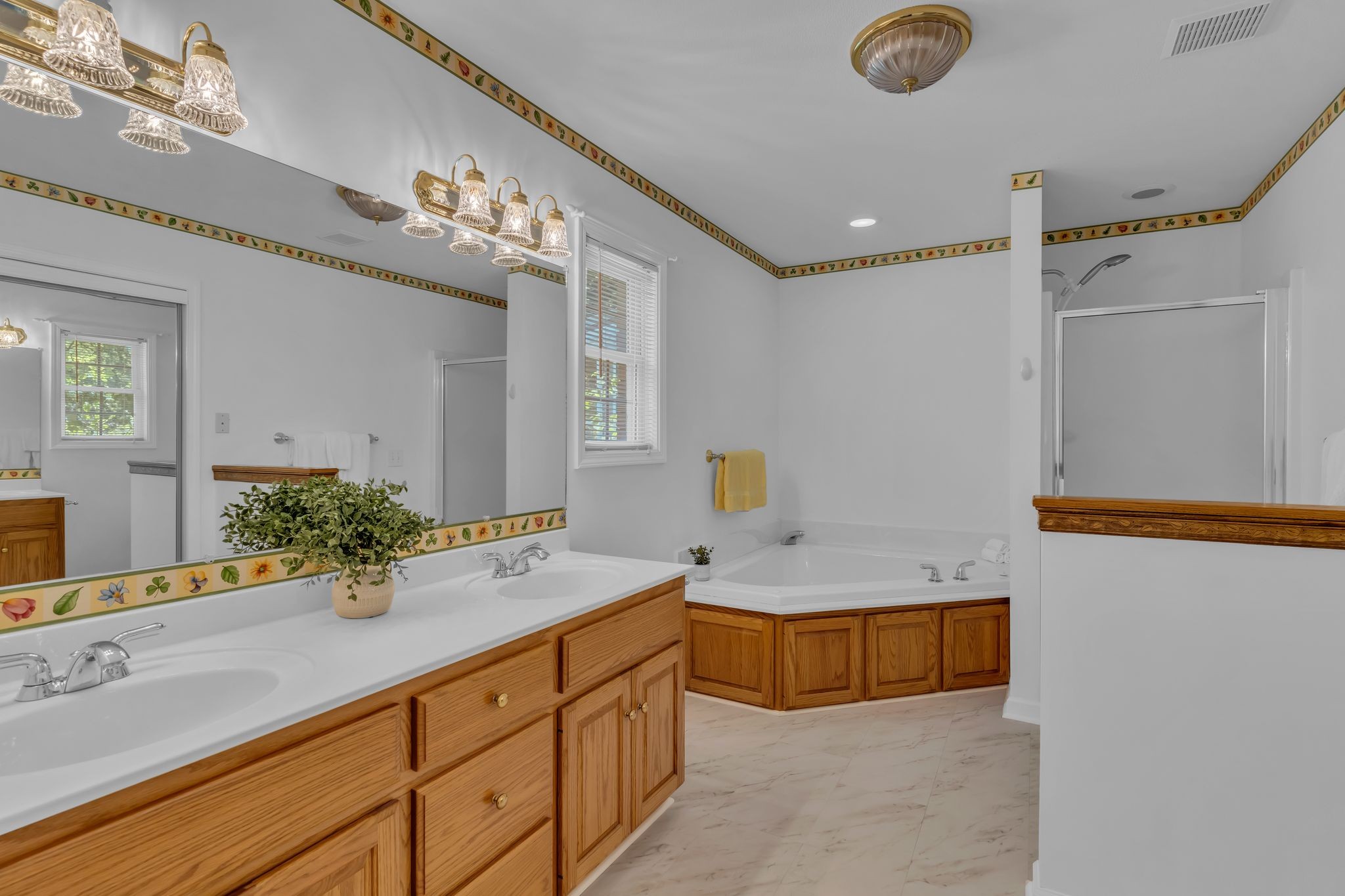 4111 Highway 49 Springfield, TN 37172 - Photo 24 of 46 a spacious bathroom with a tub sink and mirror