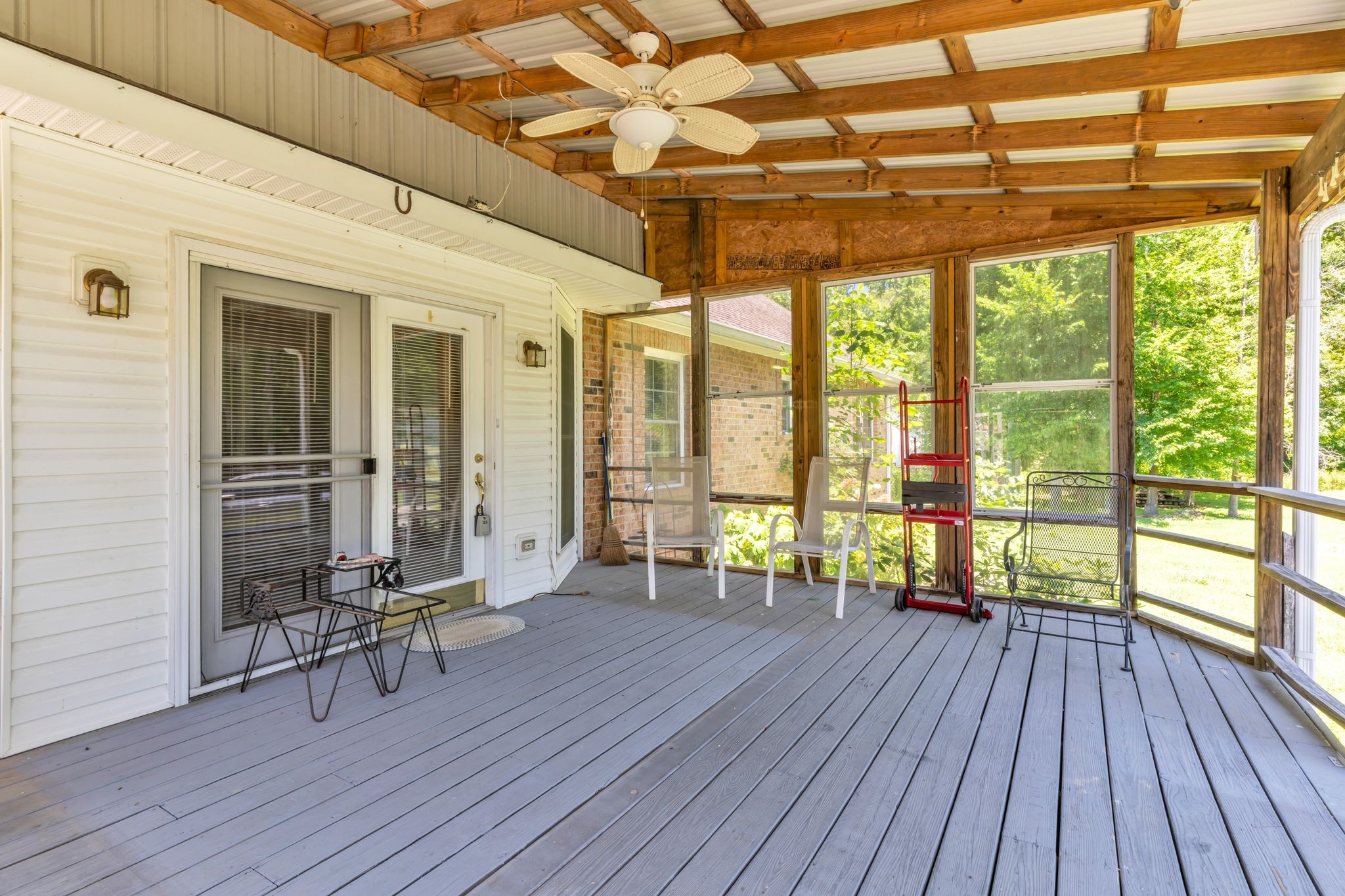 4111 Highway 49 Springfield, TN 37172 - Photo 32 of 46 a view of porch with seating space