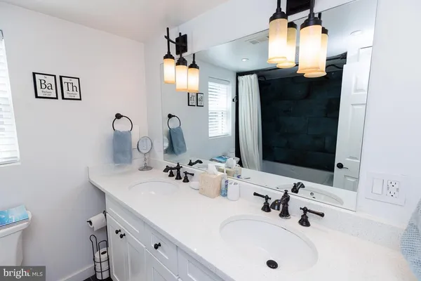 $3,690 | 5911 15th Avenue, Hyattsville, MD 20782