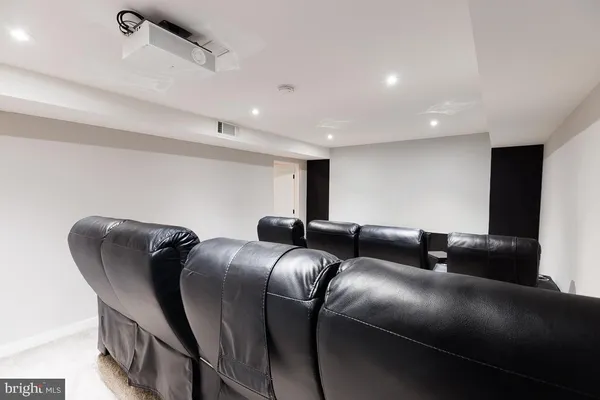 $3,690 | 5911 15th Avenue, Hyattsville, MD 20782