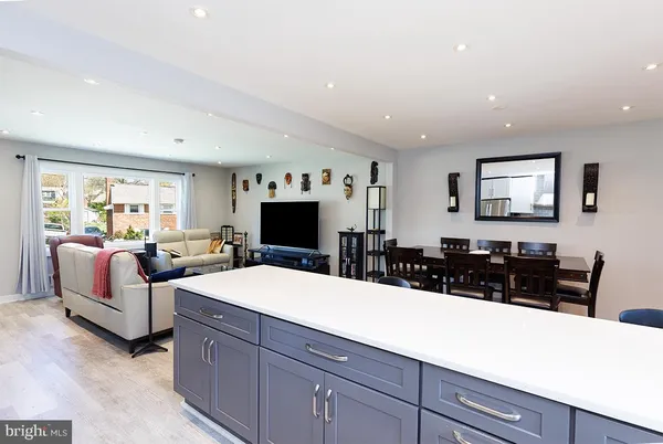 $3,690 | 5911 15th Avenue, Hyattsville, MD 20782