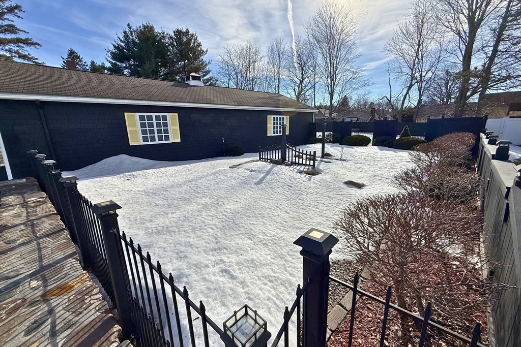 10 Rodgers Road Stoneham, MA 02180 - Photo 6 of 10