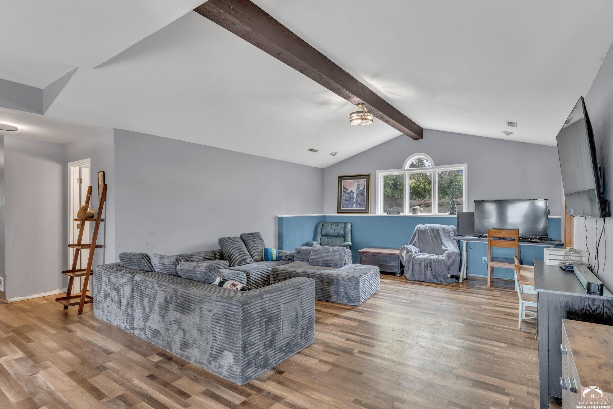 1058 East 932 Road Lawrence, KS 66047 - Photo 20 of 51 Gallery Image 20