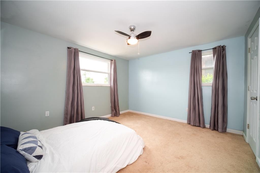 436 Pearce Road Pittsburgh, PA 15234 - Photo 13 of 20
