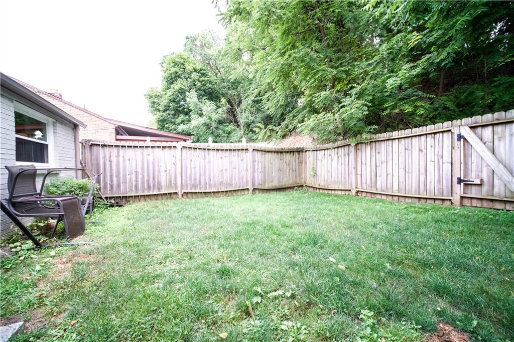 436 Pearce Road Pittsburgh, PA 15234 - Photo 18 of 20
