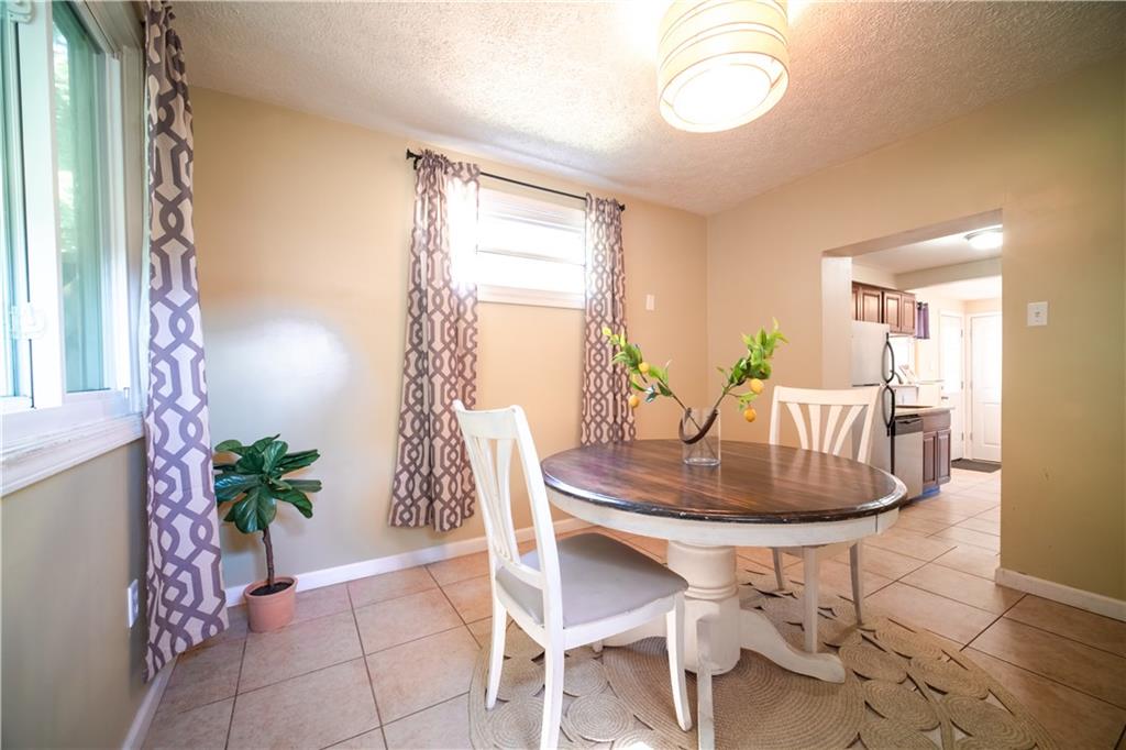 436 Pearce Road Pittsburgh, PA 15234 - Photo 8 of 20