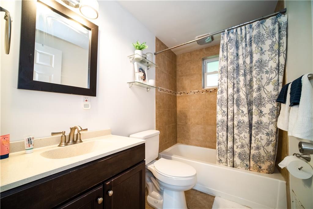 436 Pearce Road Pittsburgh, PA 15234 - Photo 9 of 20