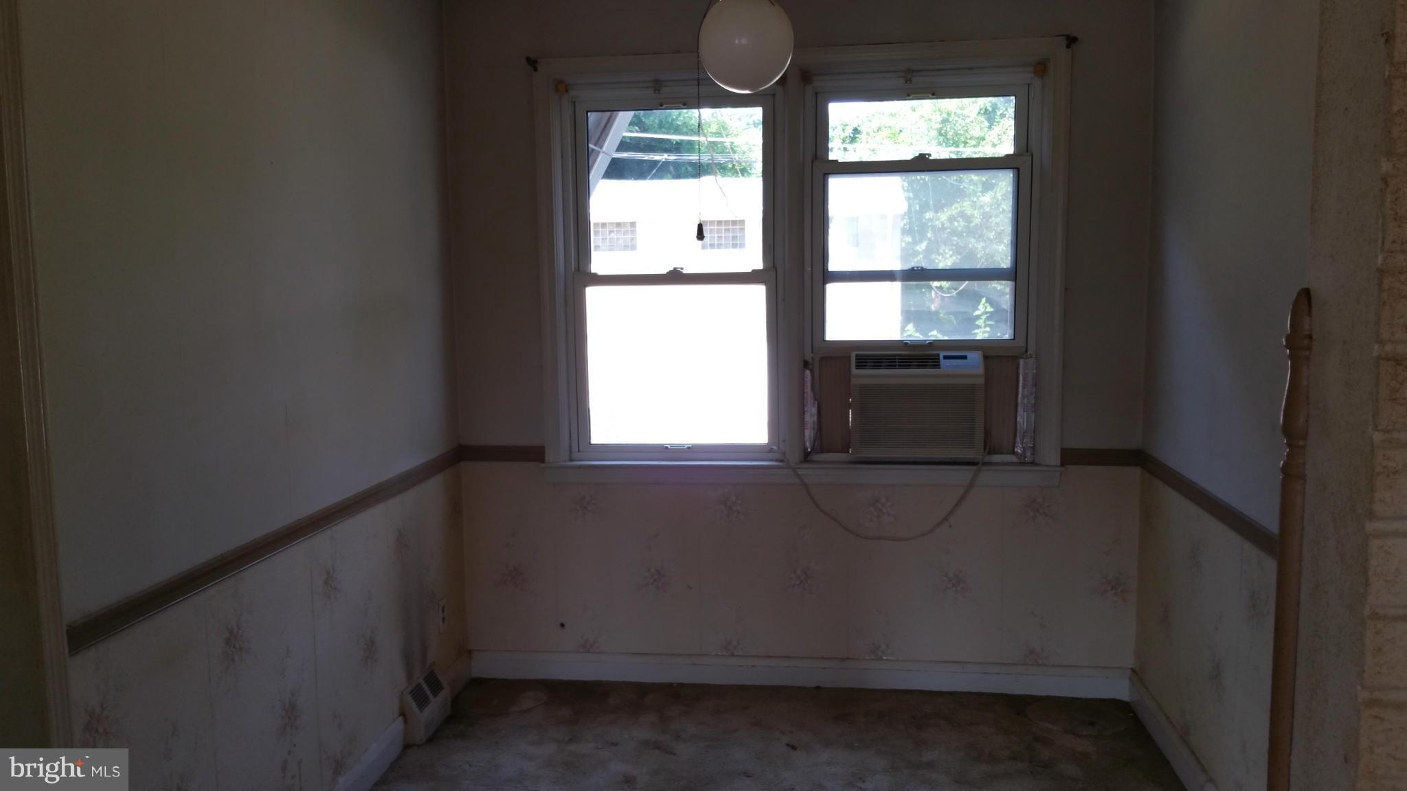 516 Chalcot Square Baltimore, MD 21221 - Photo 4 of 10