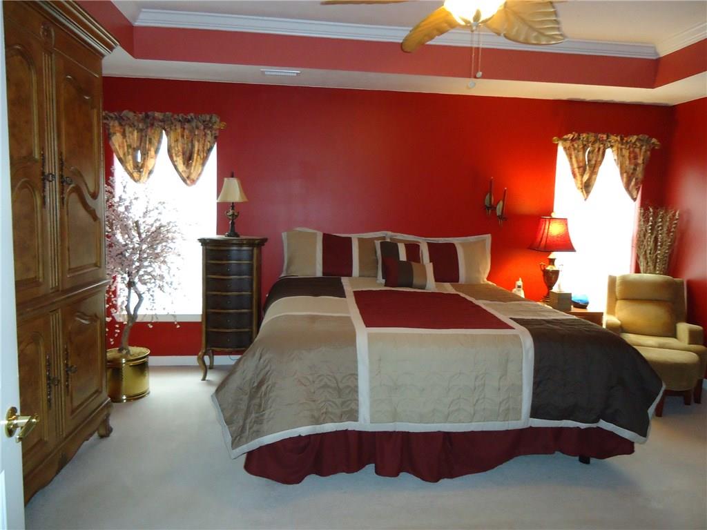 122 Park Place McKees Rocks, PA 15136 - Photo 8 of 21 Relax in the large 17' x 14" 1st floor Master Bedroom Suite with Trey Ceiling with Crown Molding & a Ceiling Fan.