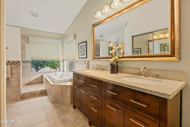 $775,000 | 437 South Port Drive, Gilbert, AZ 85233