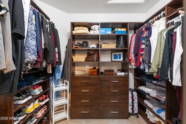 $775,000 | 437 South Port Drive, Gilbert, AZ 85233