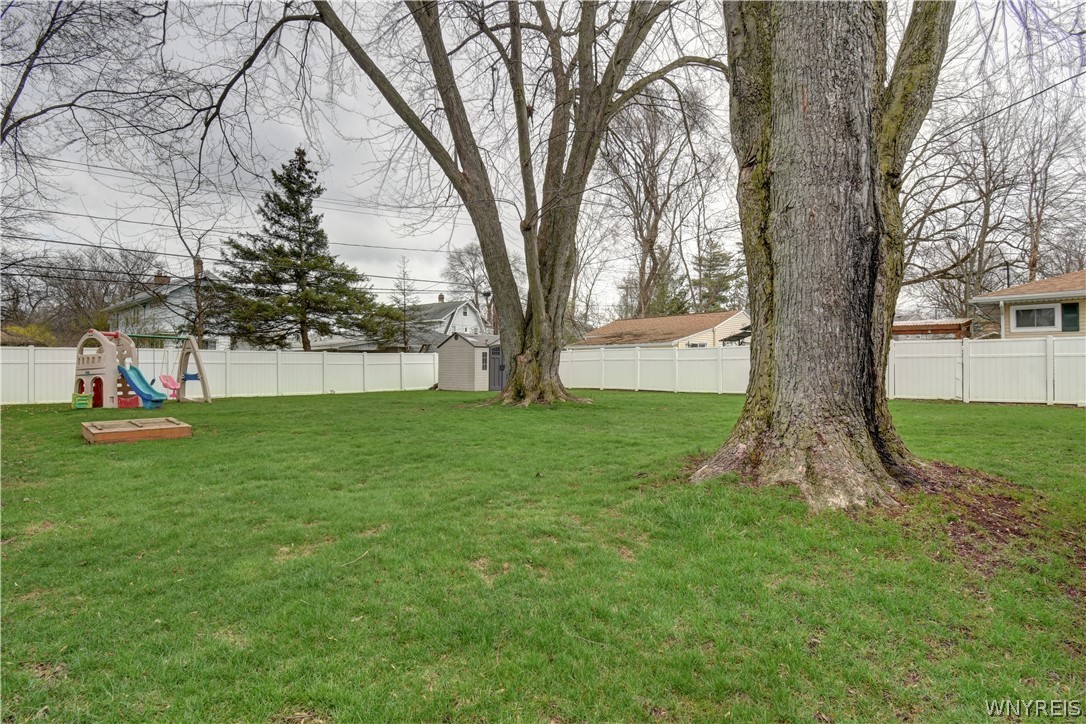 80 Castleton Place Tonawanda, NY 14150 - Photo 36 of 40