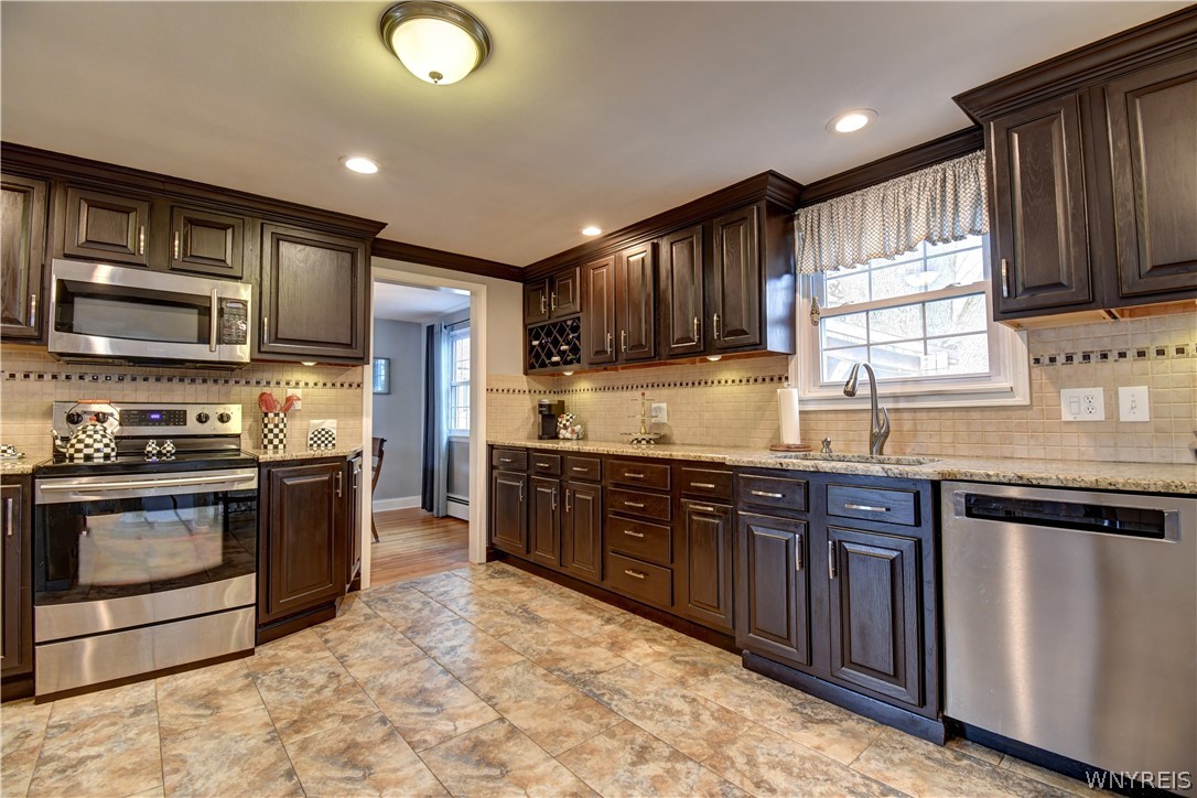 80 Castleton Place Tonawanda, NY 14150 - Photo 6 of 40