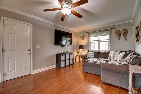 $325,000 | 80 Castleton Place, Tonawanda, NY 14150