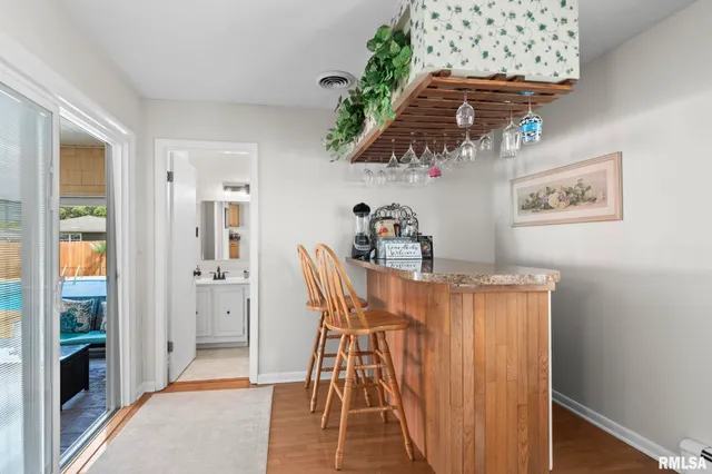 $385,000 | 729 Kenton Boulevard, Taylorville, IL 62568