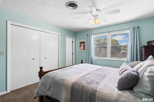 $385,000 | 729 Kenton Boulevard, Taylorville, IL 62568