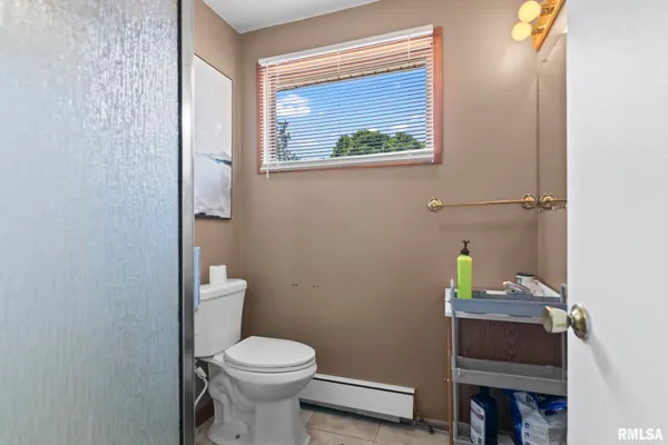 $369,900 | 729 Kenton Boulevard, Taylorville, IL 62568
