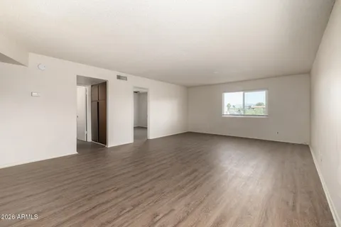 $879,000 | 17859 North 40th Street, Phoenix, AZ 85032