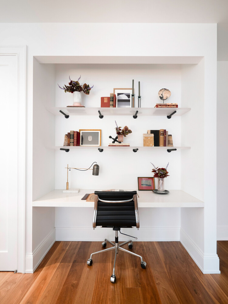 366 Broadway, Unit PH12B Manhattan, NY 10013 - Photo 6 of 23 a workspace with furniture and wooden floor