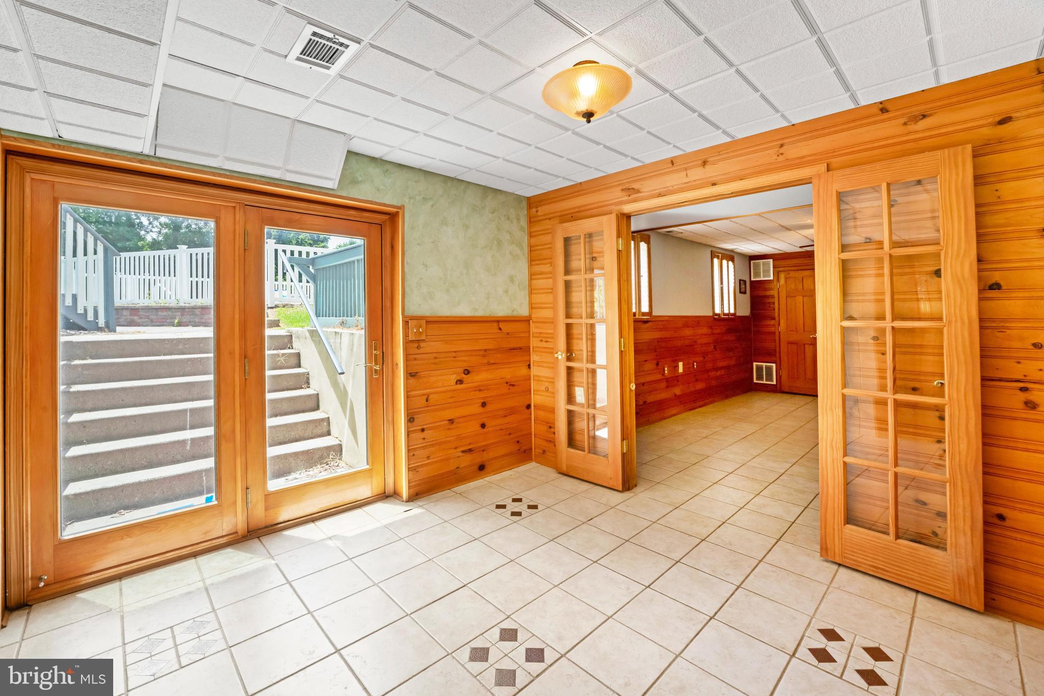 111 Jefferson Road Sewell, NJ 08080 - Photo 6 of 41 a view of room with furniture