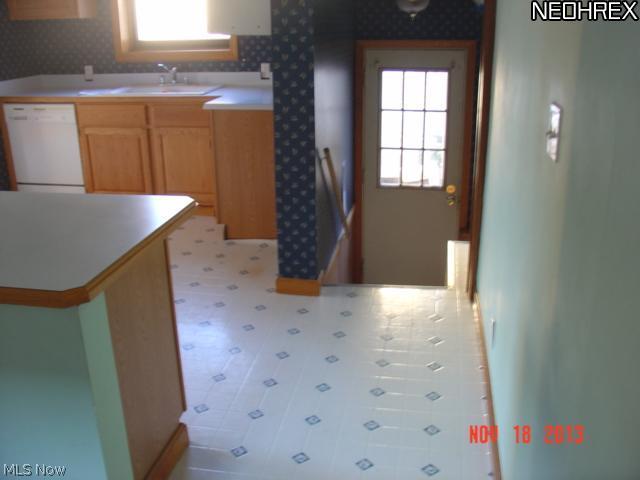 2506 Nicholas Place Northwest Canton, OH 44708 - Photo 4 of 10