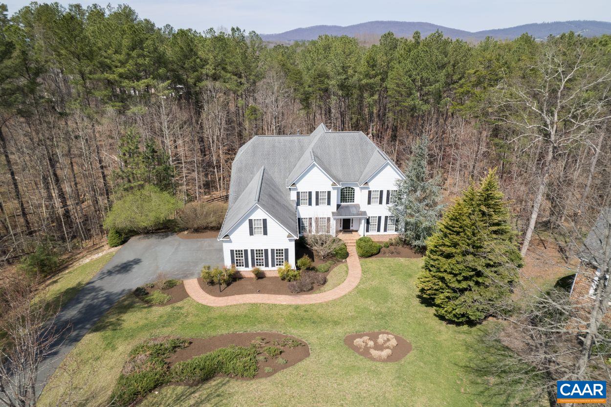 2008 Farringdon Road Keswick, VA 22947 - Photo 1 of 40 Gallery Image 1