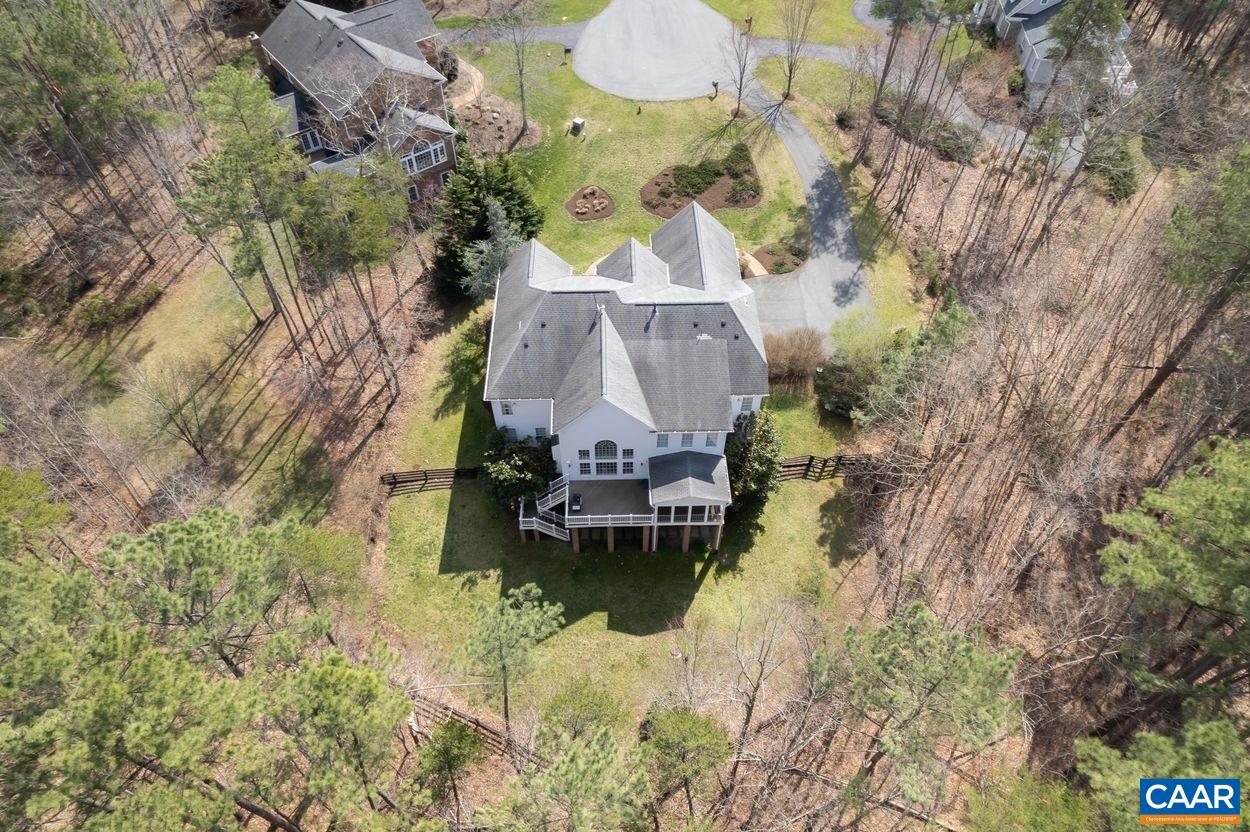 2008 Farringdon Road Keswick, VA 22947 - Photo 3 of 40 Gallery Image 3