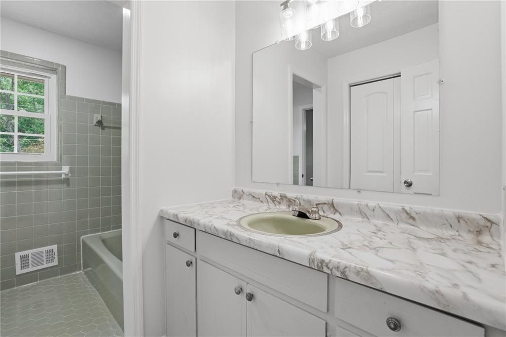 128 McNeal Road Winder, GA 30680 - Photo 21 of 32