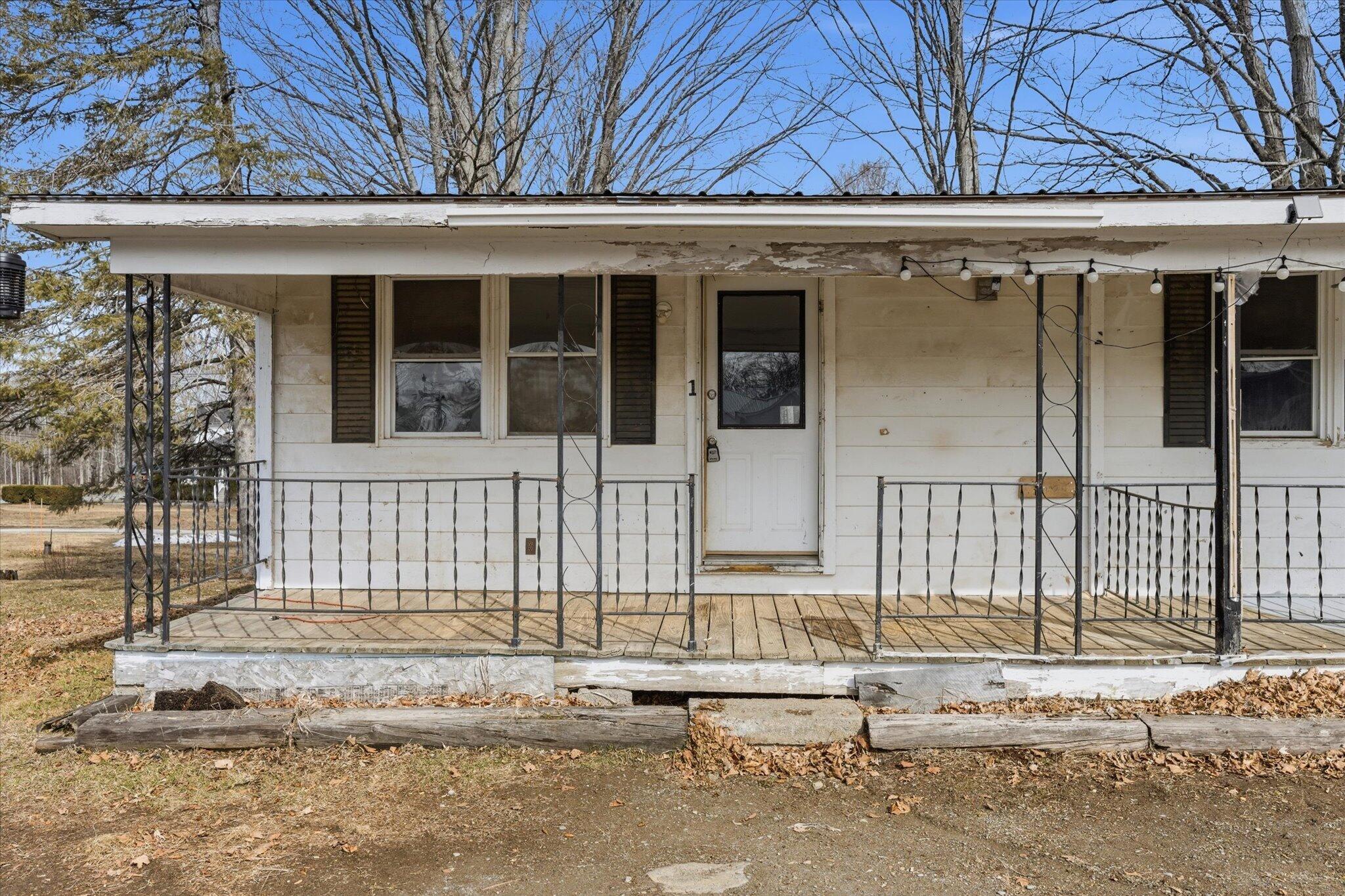 272 Main Street Corinth, ME 04427 - Photo 12 of 35 Unit 1