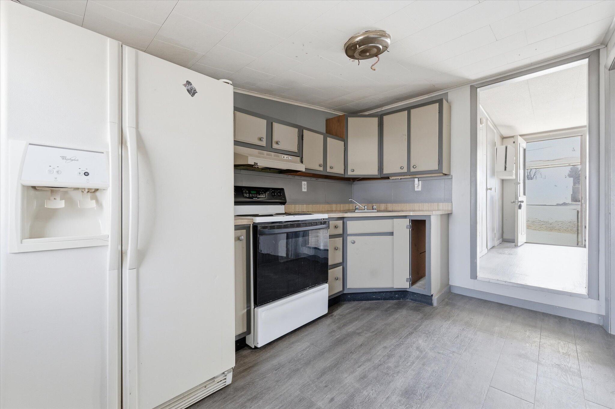 272 Main Street Corinth, ME 04427 - Photo 16 of 35 Unit 1