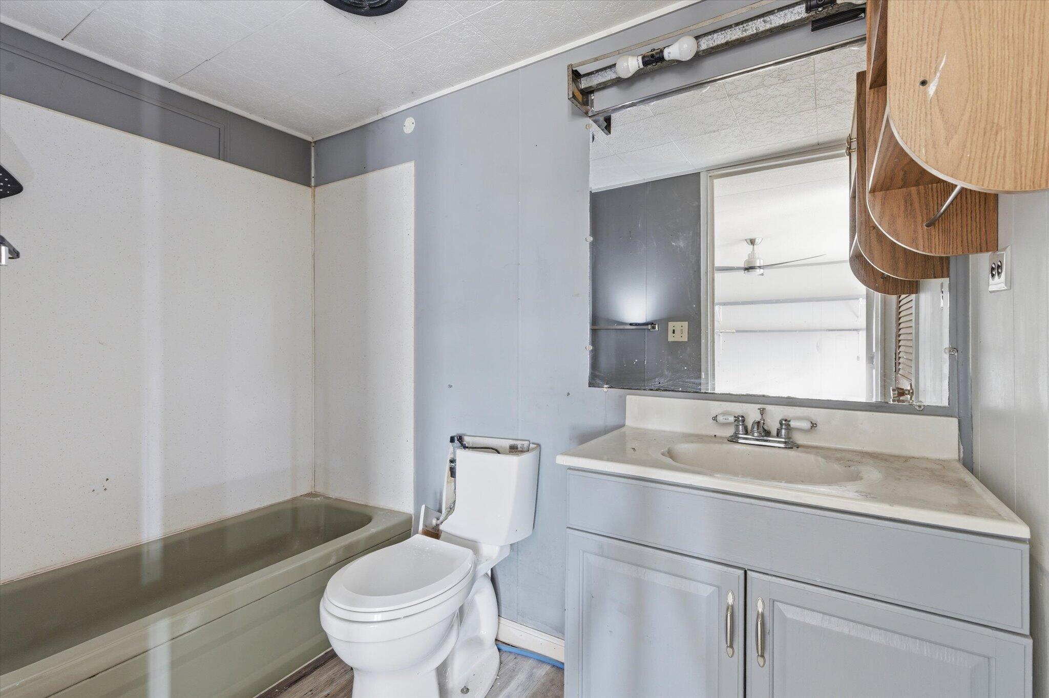 272 Main Street Corinth, ME 04427 - Photo 19 of 35 Unit 1