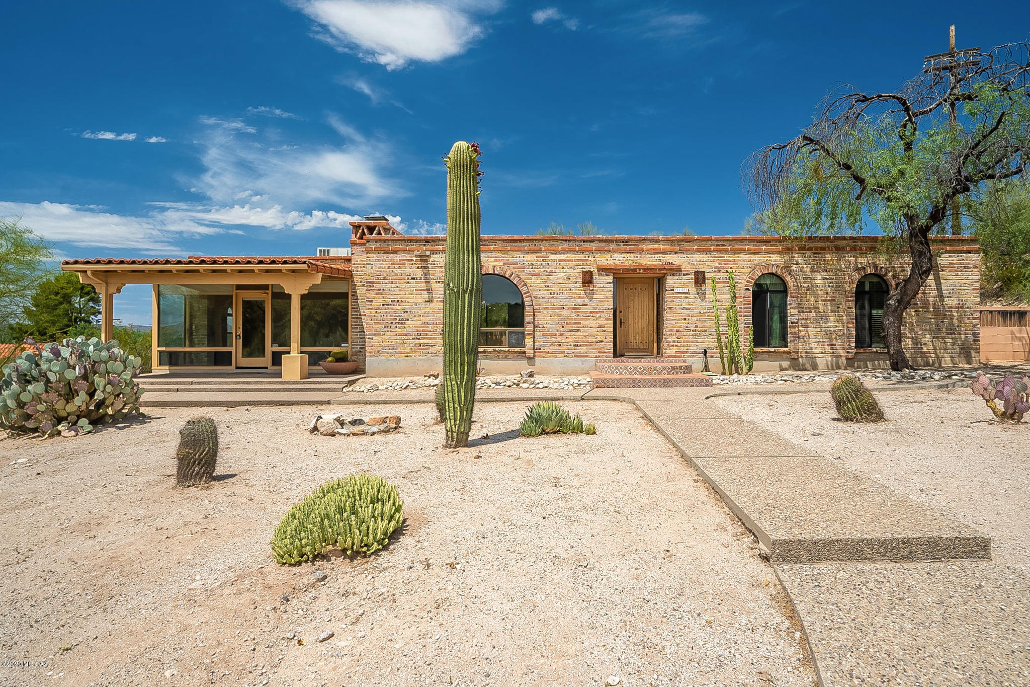1101 West Roller Coaster Road Tucson, AZ 85704 - Photo 4 of 42