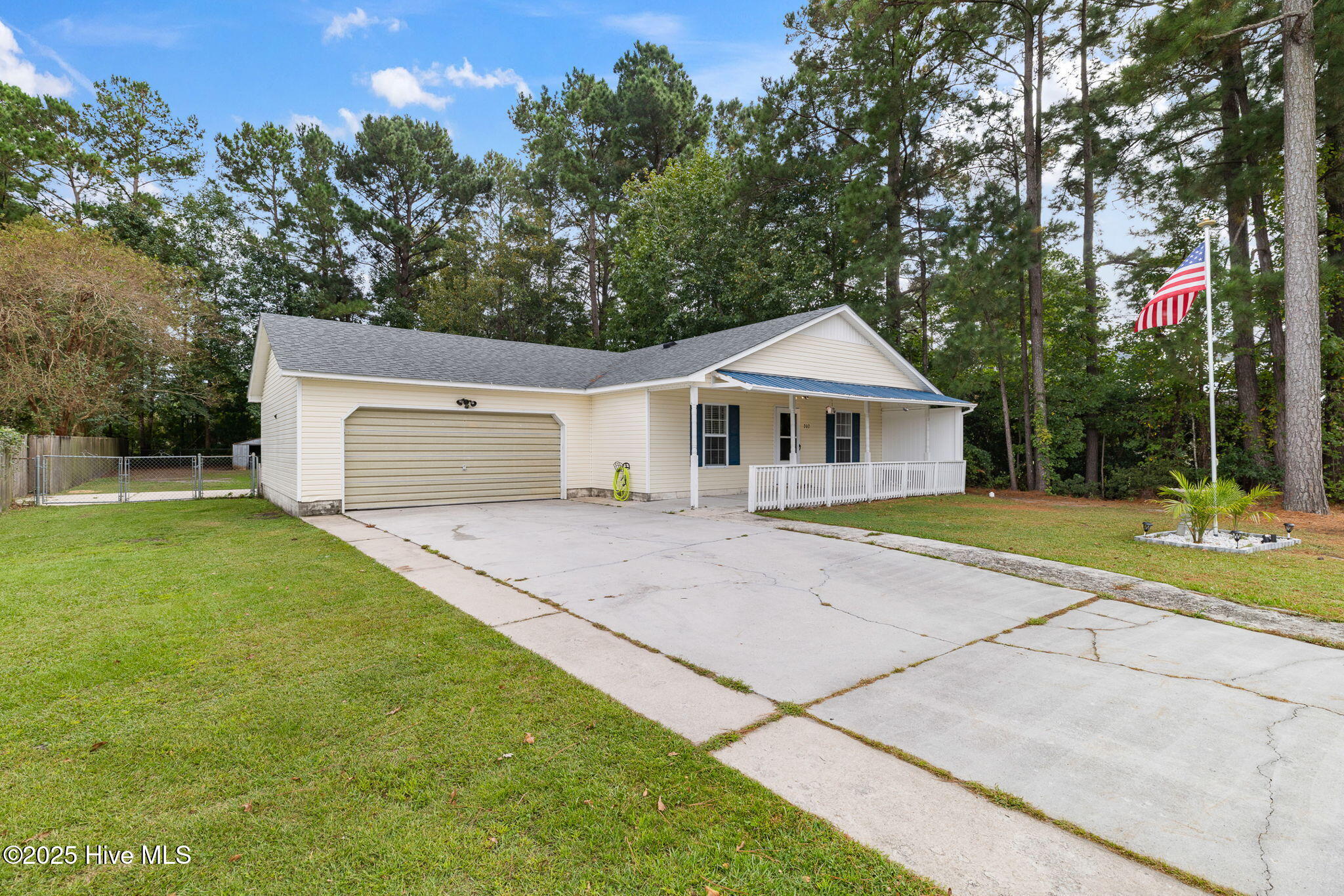 202 Catawba Road Havelock, NC 28532 - Photo 4 of 38 202 Catawba Road