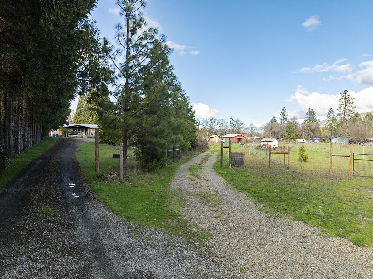1392 Cedar Flat Road Williams, OR 97544 - Photo 40 of 56 39