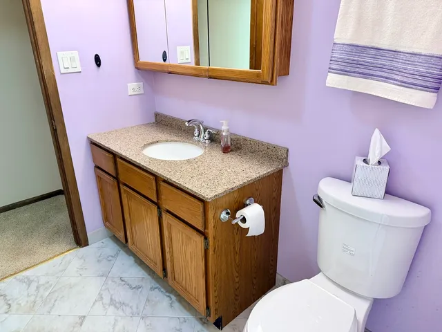 $354,999 | 15813 Jon Road, Oak Forest, IL 60452