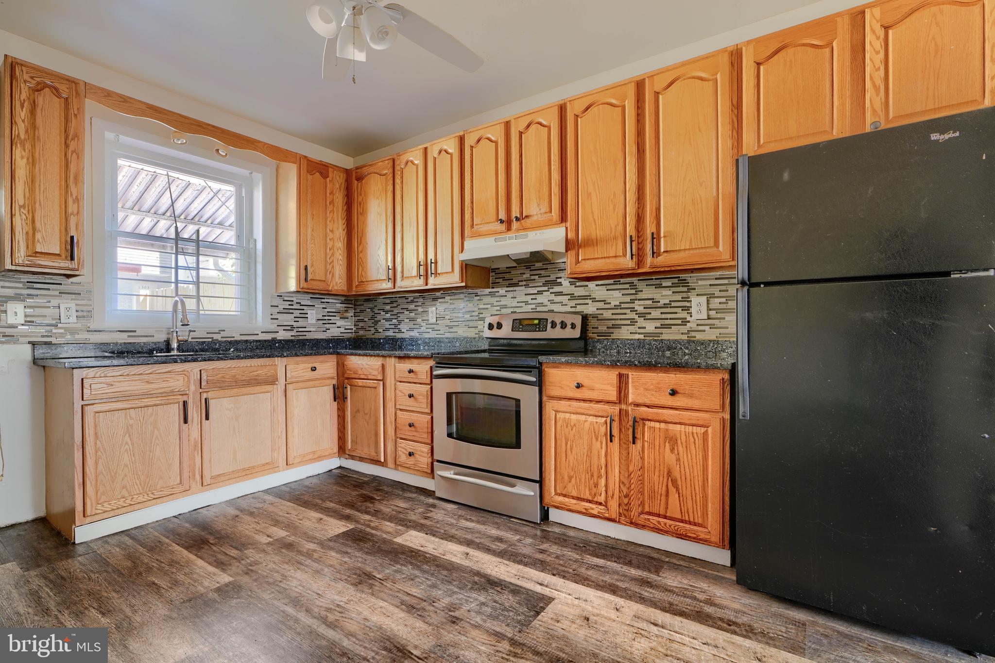 1304 Glyndon Avenue Baltimore, MD 21223 - Photo 8 of 25