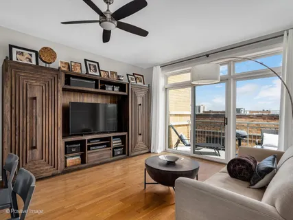 $299,000 | 1 South Lincoln Avenue, Unit 410, Lombard, IL 60148