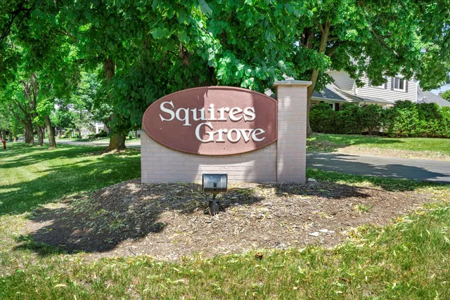 $299,900 | 1152 Pilgrim Parkway, Elm Grove, WI 53122