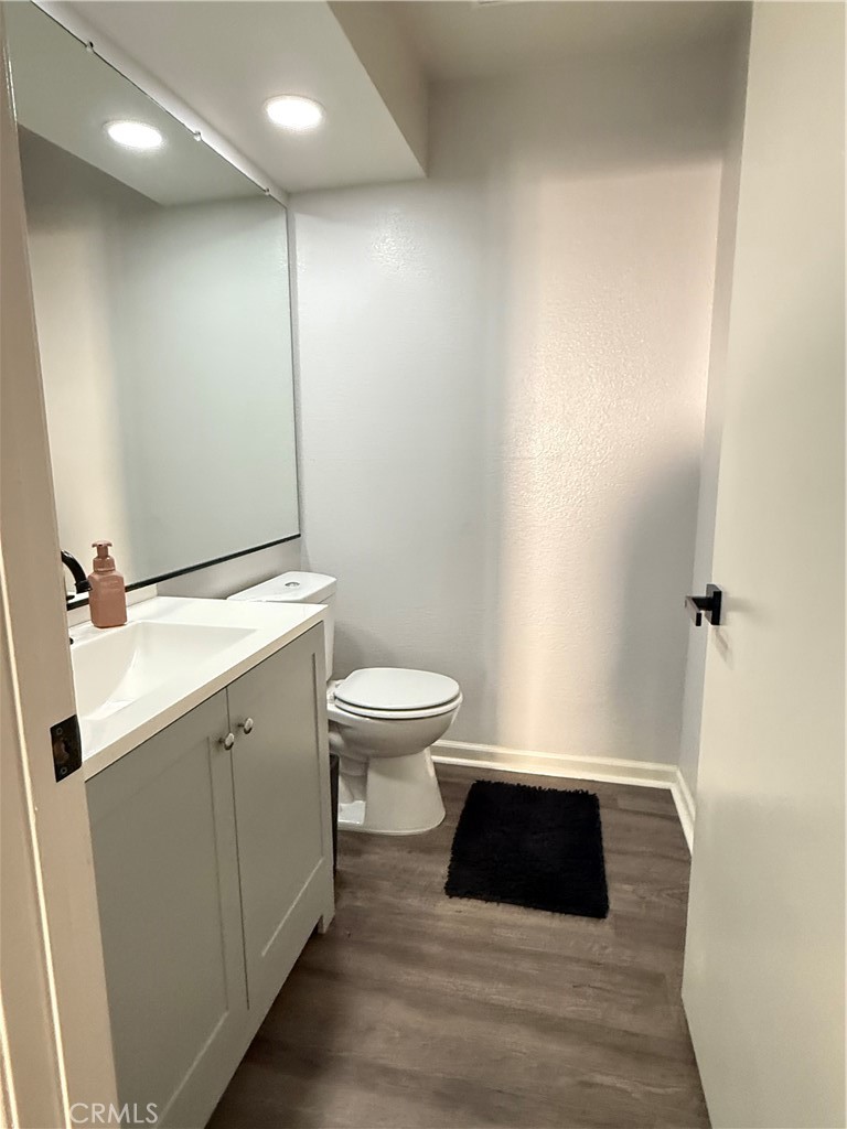 11068 Sharp Avenue, Unit H Mission Hills, CA 91345 - Photo 29 of 74