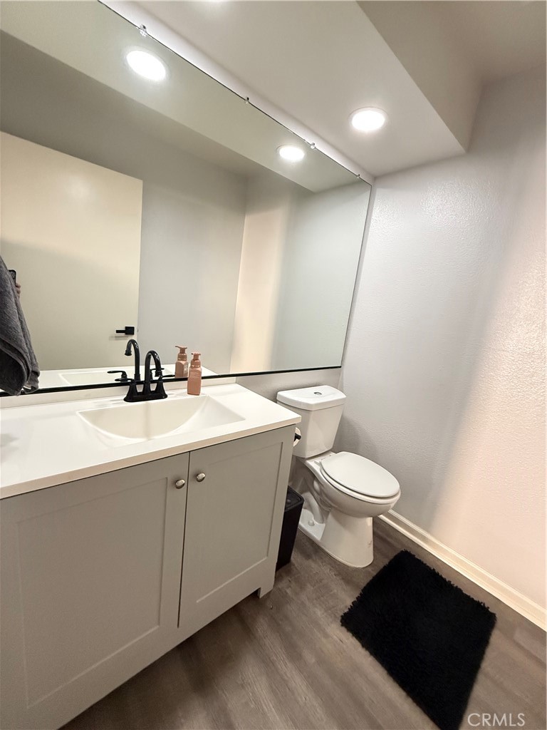 11068 Sharp Avenue, Unit H Mission Hills, CA 91345 - Photo 30 of 74