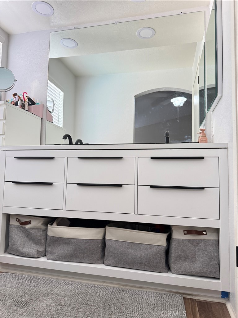 11068 Sharp Avenue, Unit H Mission Hills, CA 91345 - Photo 44 of 74