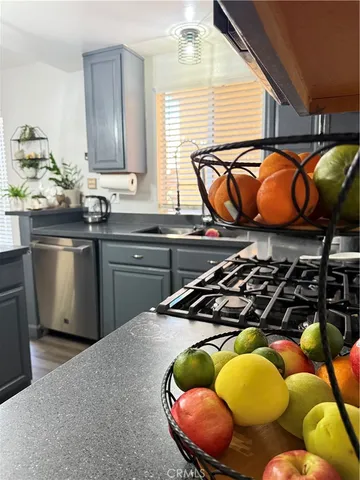 $549,900 | 11068 Sharp Avenue, Unit H, Mission Hills, CA 91345