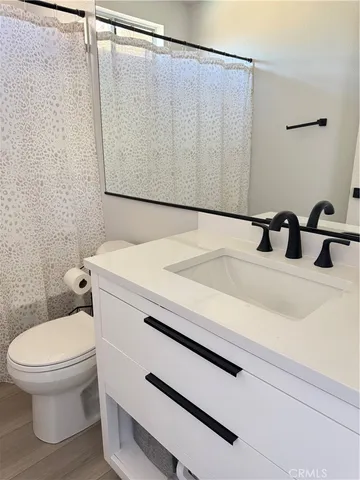 $549,900 | 11068 Sharp Avenue, Unit H, Mission Hills, CA 91345