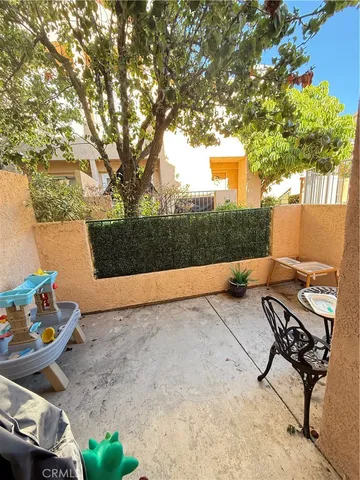 $549,900 | 11068 Sharp Avenue, Unit H, Mission Hills, CA 91345