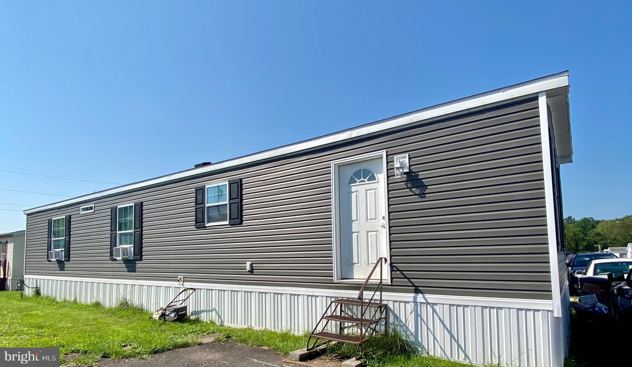 832 Buttonwood Avenue Spring City, PA 19475 - Photo 1 of 13 Gallery Image 1